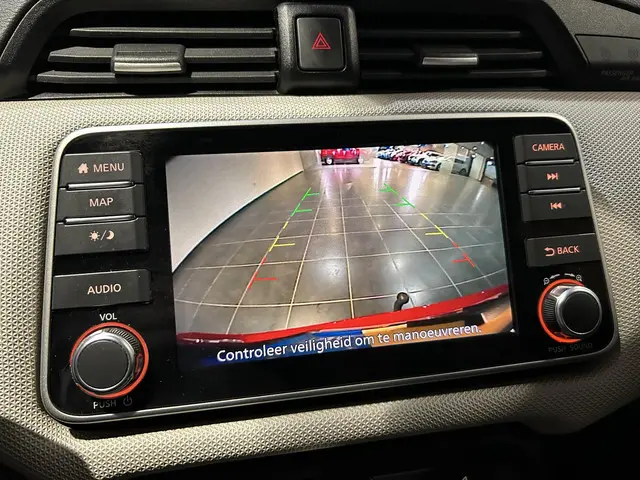 Nissan Micra 1.0 IG-T N-Connecta 2019 Benzine 12