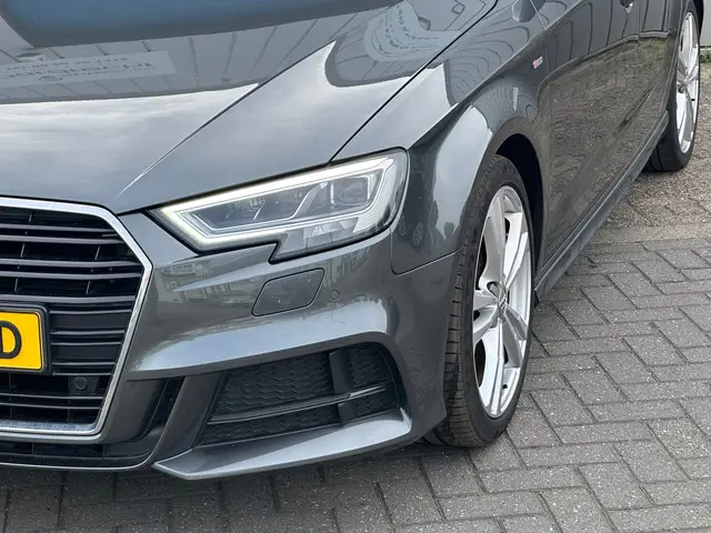 Audi A3 Sportback 35 TFSI S-LINE STOELVERW/ 2019 Benzine 5