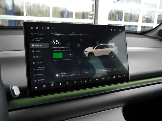 Leapmotor C10 Design 69.9 kWh 2024 Elektrisch 27