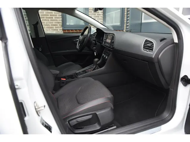 SEAT Leon ST 2.0 TSI FR Business Intense 2019 Benzine 14