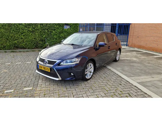 Lexus CT 200h Luxury Line 2016 Hybride Benzine