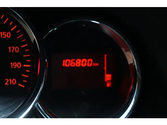 Dacia Duster 1.2 TCe 4x2 Lauréate 2015 Benzine 16