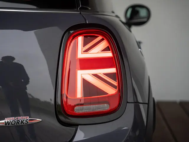 MINI 3-Deurs John Cooper Works Aut. 2020 Benzine 38