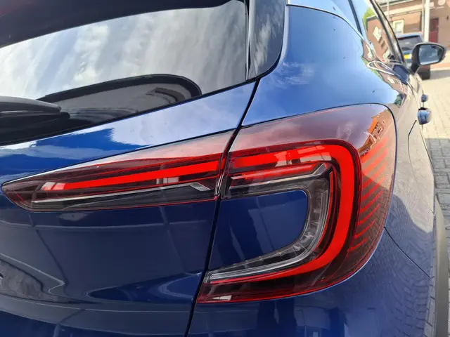 Renault Captur TCe 90 R.S. Line 2022 Benzine 10