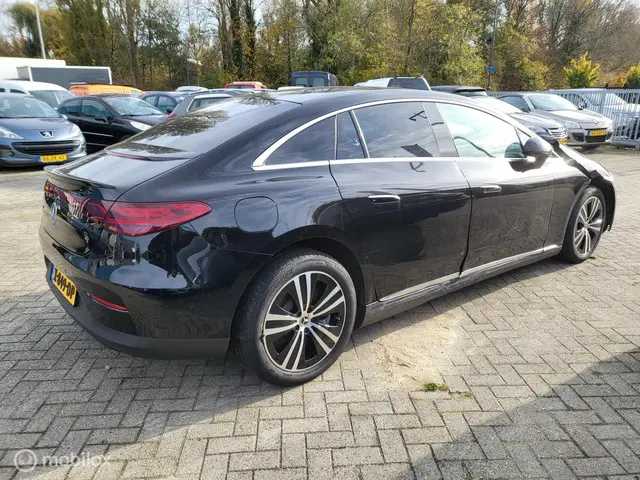 Mercedes-Benz EQE 300 AMG Line 89 kWh 2023 Elektrisch 7