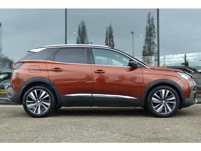 Peugeot 3008 1.2 PT GT LINE 2017 Benzine 9