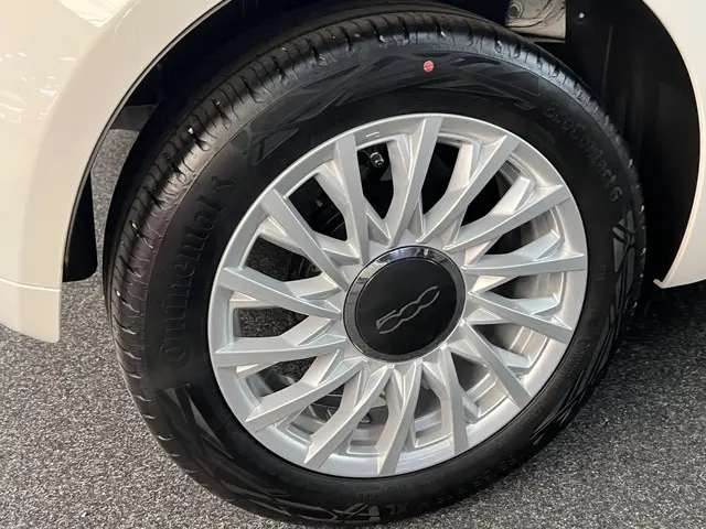 Fiat 500 1.0 Hybrid Dolcevita 70 PK 2021 Hybride Benzine 43