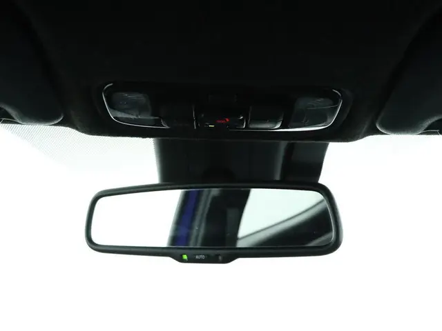 Toyota Yaris 1.5 Hybrid Executive 2022 Hybride Benzine 32