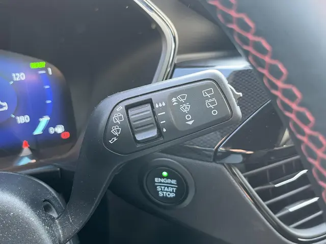 Ford Kuga 2.5 PHEV ST-Line X 2021 Hybride Benzine 28