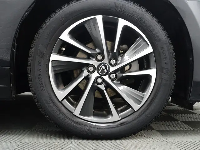 Lexus CT 200h Business Line 2019 Hybride Benzine 24