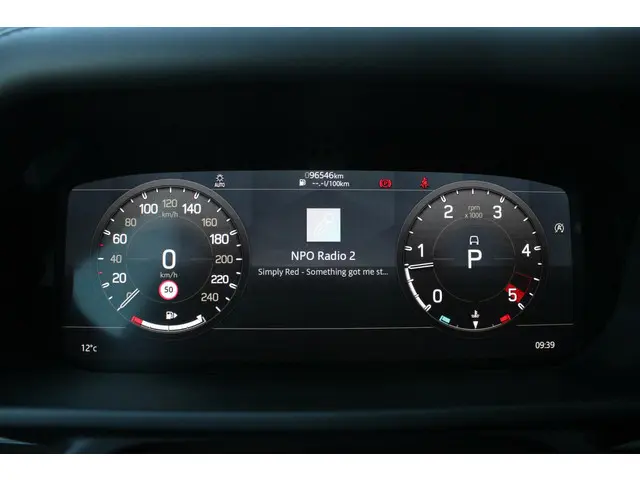Land Rover Defender HSE 2.0 D240 110 | Mat PPF 2020 Diesel 40