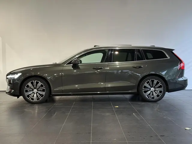 Volvo V60 2.0 B3 Inscription 2021 Benzine 30
