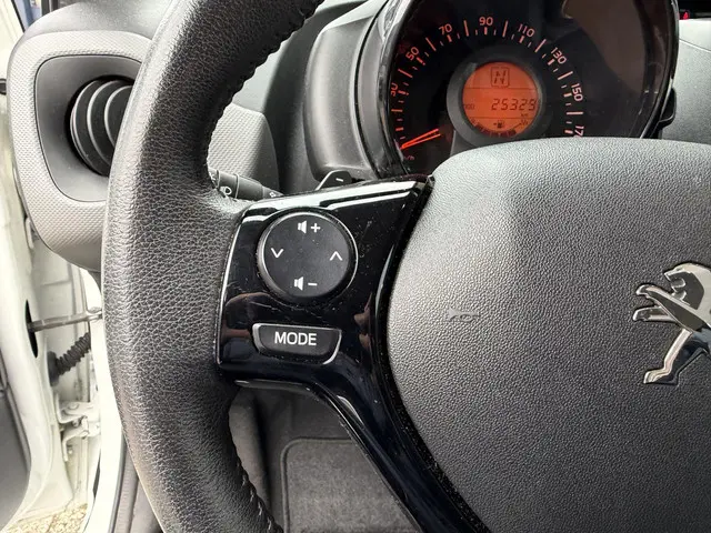 Peugeot 108 1.0 e-VTi Active 2019 Benzine 22