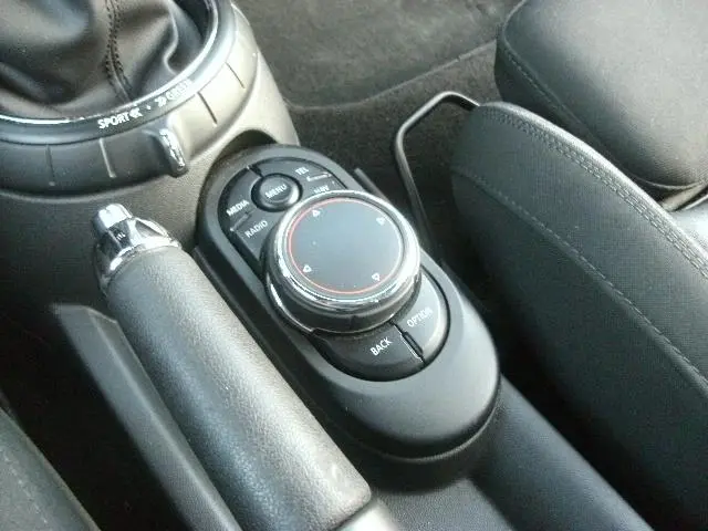 MINI Cooper Mini 1.5 Chili / VERKOCHT 2015 Benzine 18