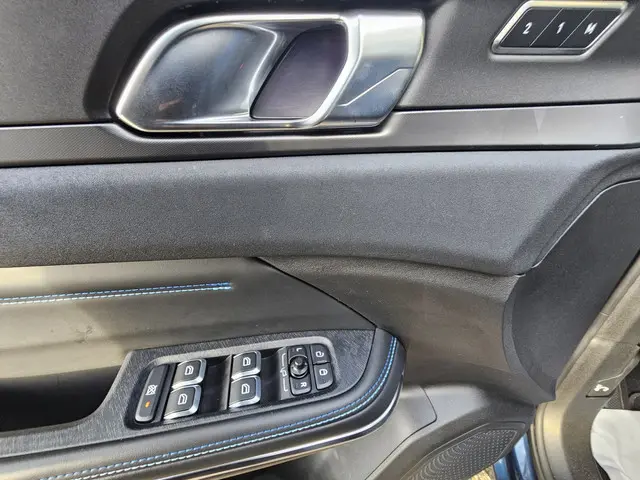 Lynk & Co 01 Lynk&co 2022 Hybride Benzine 11