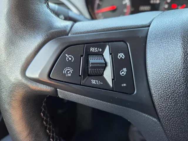 Opel KARL 1.0 Rocks Online Edition 2018 Benzine 13