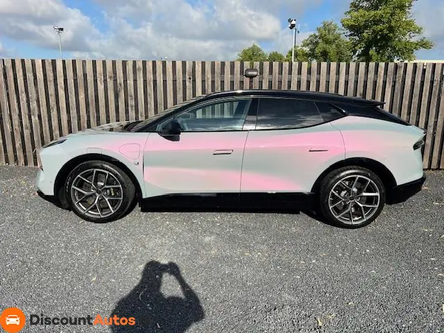 Lotus Eletre 3