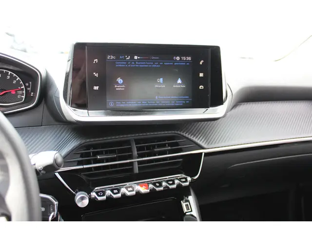 Peugeot 208 1.2 PureTech Active Pack 2023 Benzine 19