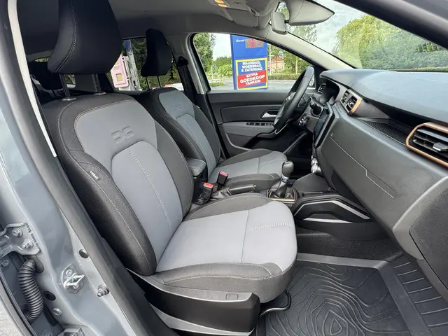 Dacia Duster 1.3 TCe 150 Extreme 2024 Benzine 17
