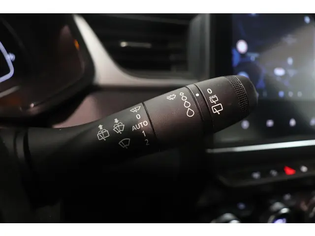 Renault Captur 1.0 TCe 90 techno 2023 Benzine 32