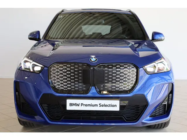 BMW iX1 eDrive20 2025 Elektrisch 4