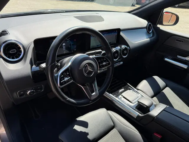 Mercedes-Benz B-Klasse 180 Premium Plus 2020 Benzine 11