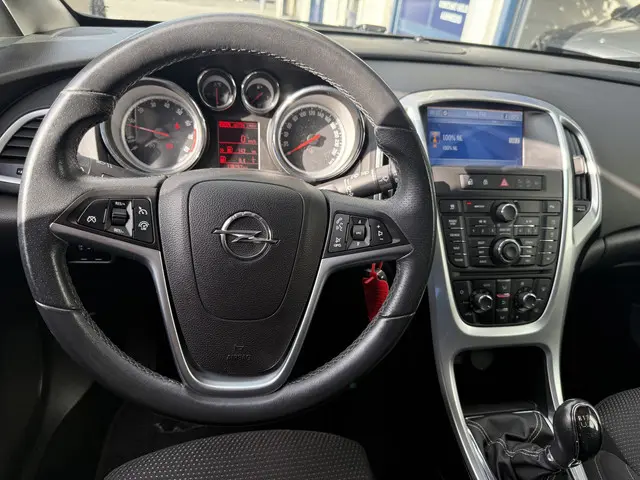 Opel Astra Sports Tourer 1.4 Turbo Cosmo 2013 Benzine 13