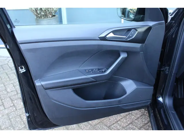 Volkswagen T-Cross 1.0 TSI Life 2023 Benzine 16