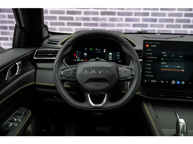 Lynk & Co 01 1.5 More 2026 Hybride Benzine 4