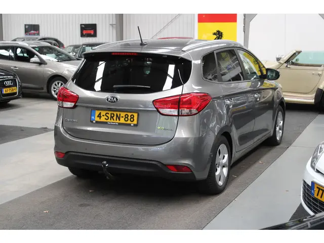 Kia Carens 1.6 GDi Premium Pack 2013 Benzine 4