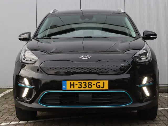 Kia e-Niro ExecutiveLine 64 kWh 2019 Elektrisch 6