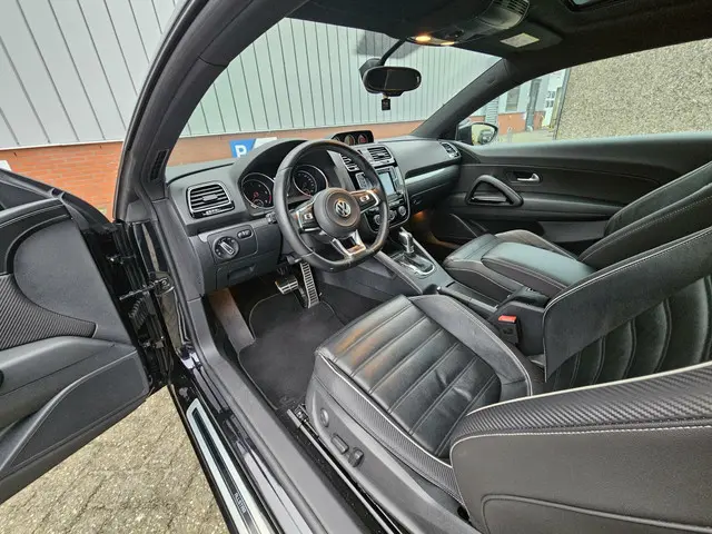 Volkswagen Scirocco 2.0 TDI Aut/Kantldak/Xenon 2016 Diesel 5