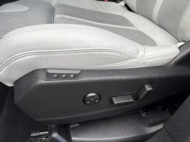 Peugeot 5008 1.2 PureTech Allure 2017 Benzine 21