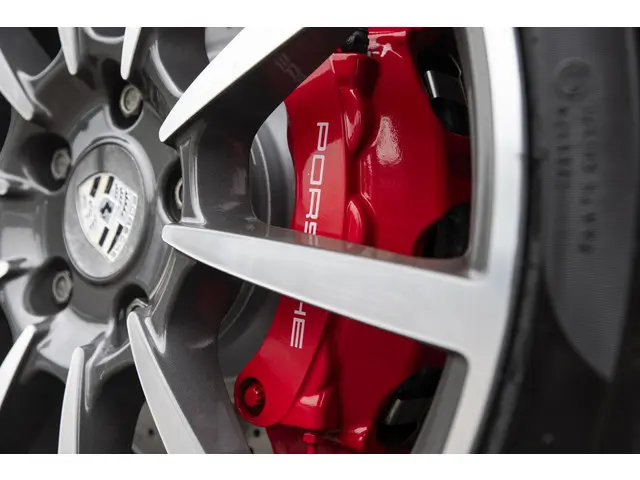 Porsche 911 3.8 Carrera 4S 2013 Benzine 35