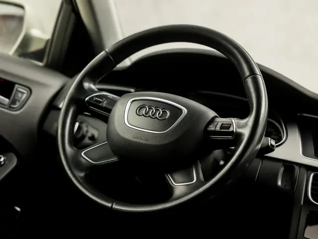 Audi A4 Limousine 1.8 TFSI Pro Line 2013 Benzine 17