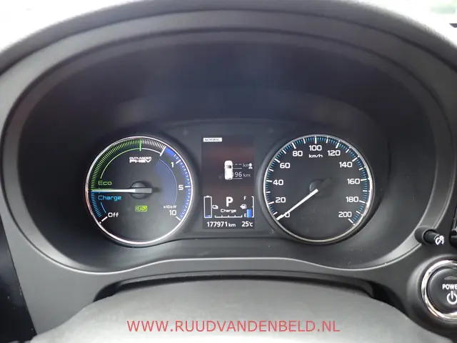 Mitsubishi Outlander 2.4 PHEV Pure 2020 Hybride Benzine 18