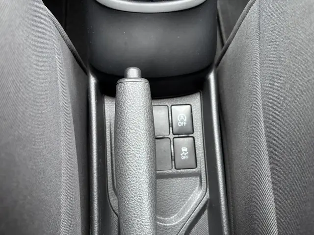 Toyota Yaris 1.3 VVT-i Comfort 5-drs. 2015 2015 Benzine 10