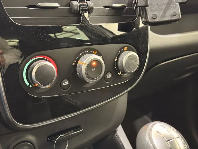 Renault Clio HB 0.9 TCe 90 Night&Day 2015 Benzine 23
