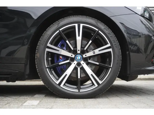 BMW 5 Serie 550e xDrive 2024 Hybride Benzine 8