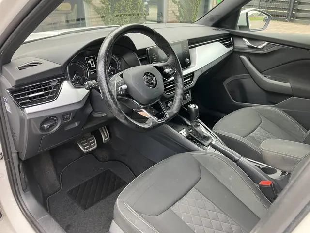 Škoda Kamiq 1.0 TSI Sport Business 2021 Benzine 19