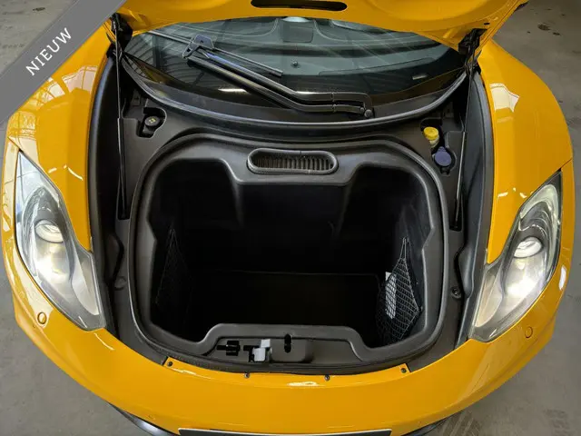 McLaren MP4-12C 3.8| Noselift | Meridian | 2013 Benzine 17