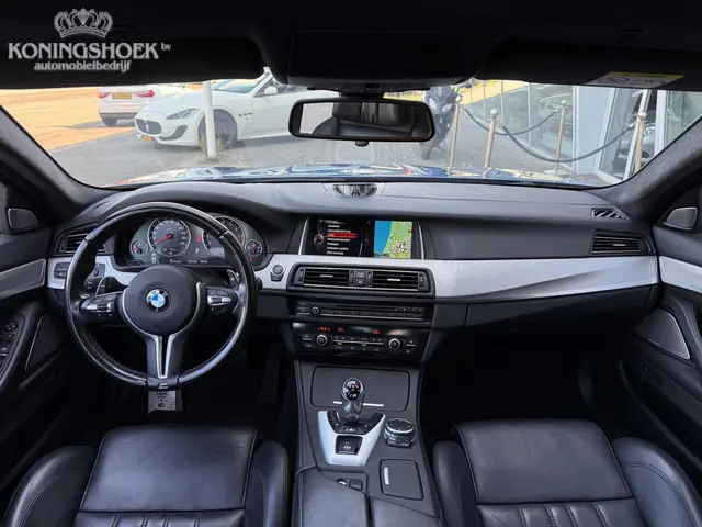 BMW M5 5-serie Competition Package 2015 Benzine 9