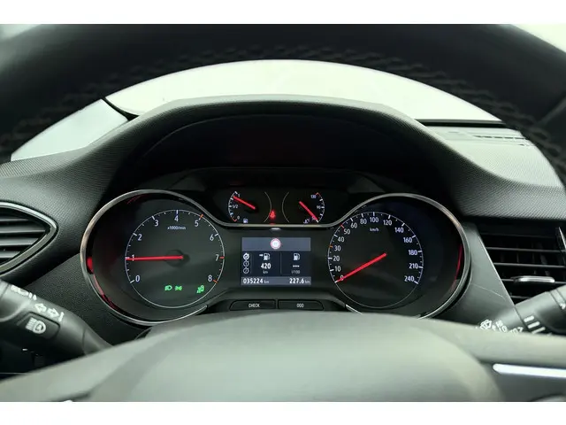 Opel Crossland 1.2 Turbo Ultimate 2024 Benzine 26