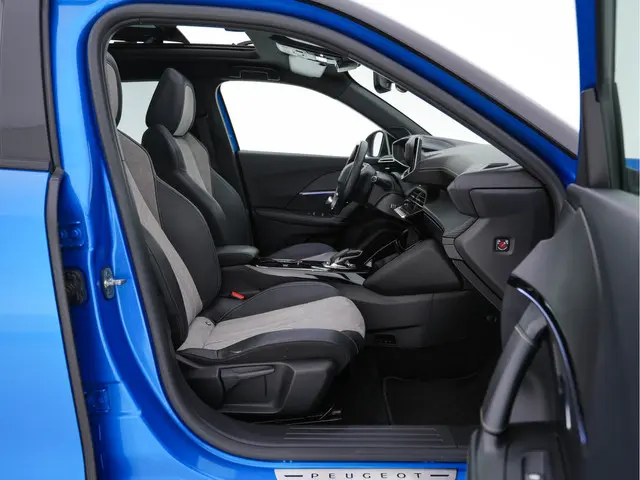 Peugeot e-2008 EV GT 50 kWh {SOH-91%} 2020 Elektrisch 11