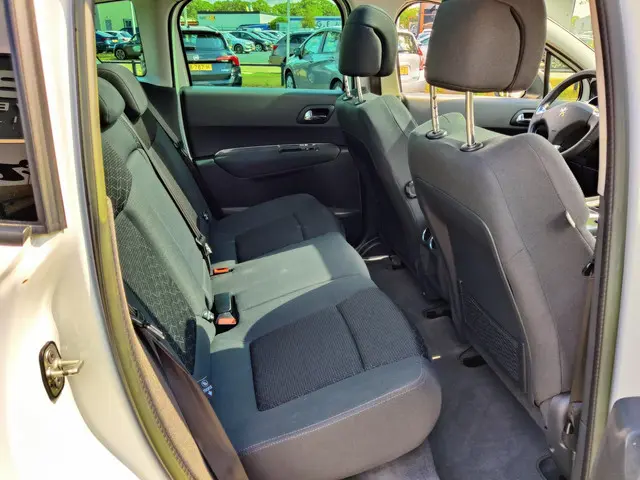 Peugeot 3008 1.6 VTi Style 2014 Benzine 14