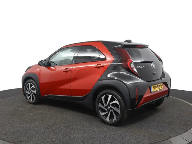 Toyota Aygo X 1.0 VVT-i MT Pulse 2024 Benzine 12