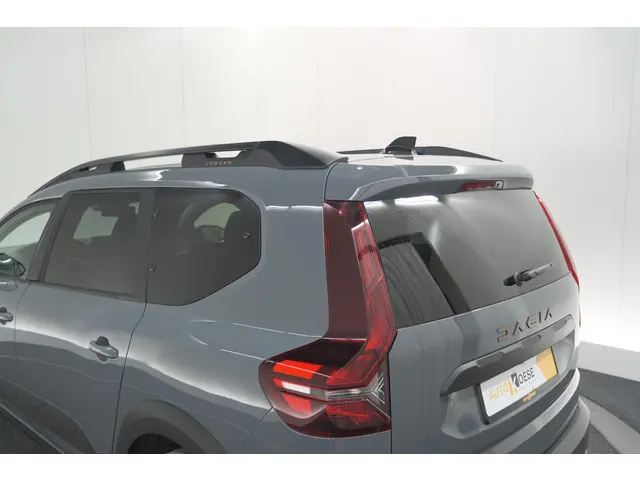 Dacia Jogger TCe 110 Extreme 2025 Benzine 23