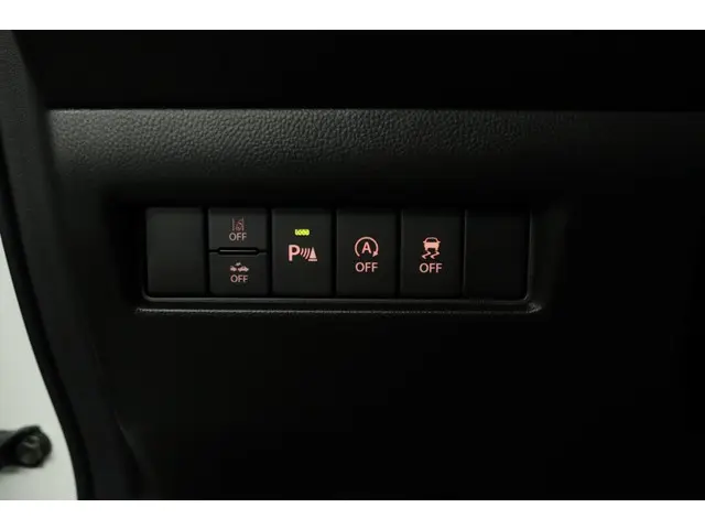 Suzuki Swift 1.2 Select Smart Hybrid 2022 Benzine 29