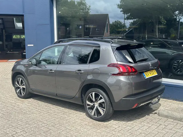 Peugeot 2008 1.2 Turbo 110 PK GT-line 2017 Benzine 2