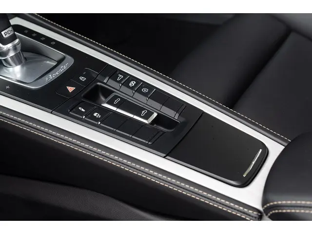Porsche 718 Boxster GTS 25 Years 2021 Benzine 9